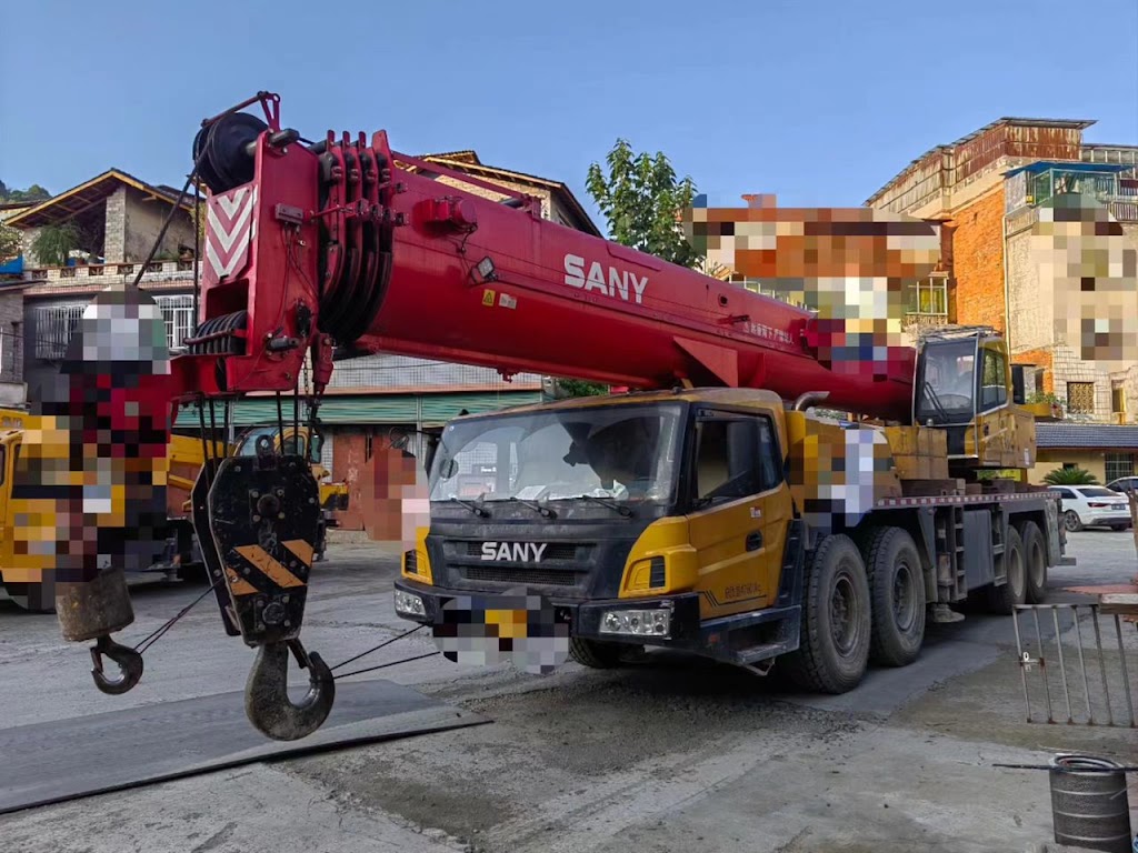 Al Madam Transport – crane rental agency