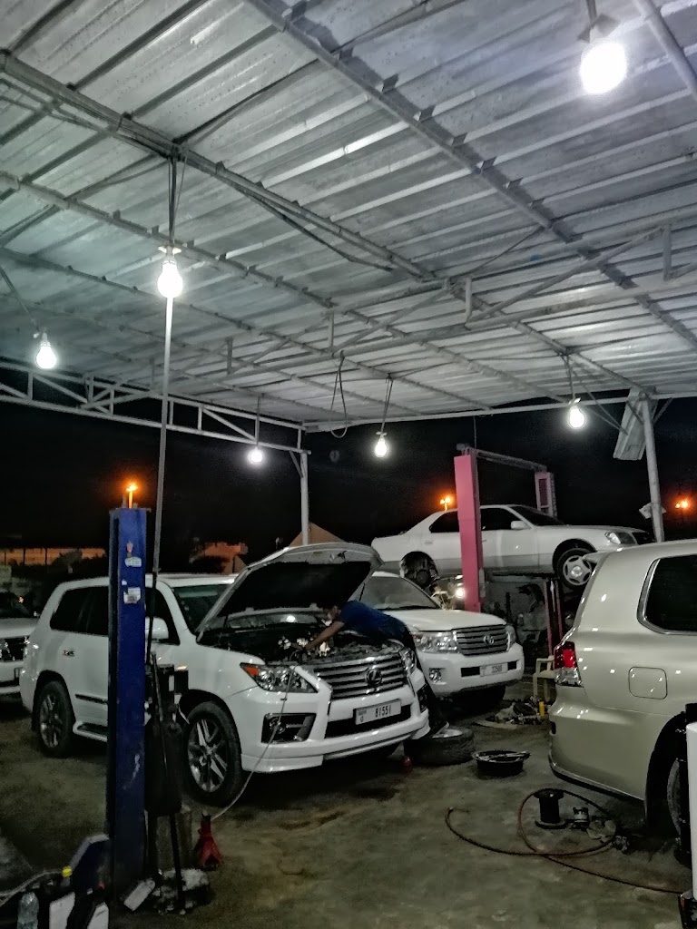 Al Wasmi Auto Maintenance Workshop