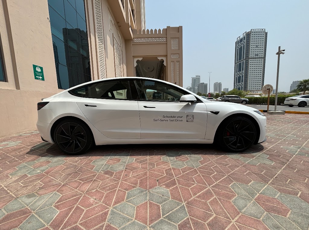 Fujairah – Tesla Self-serve Remote Test Drive