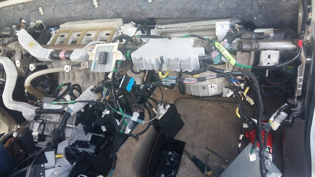 Al Sayegh Auto Repairs wrsh@ lSyG ltSlyH lsyrt