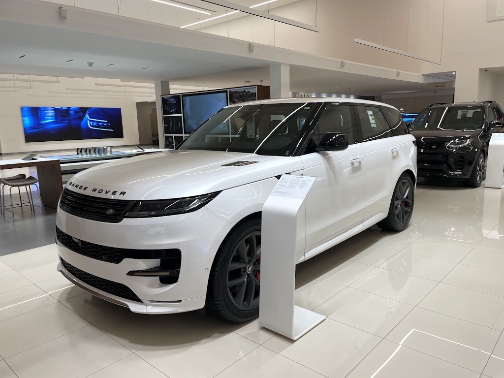 Al Tayer Motors, Land Rover Showroom Fujairah