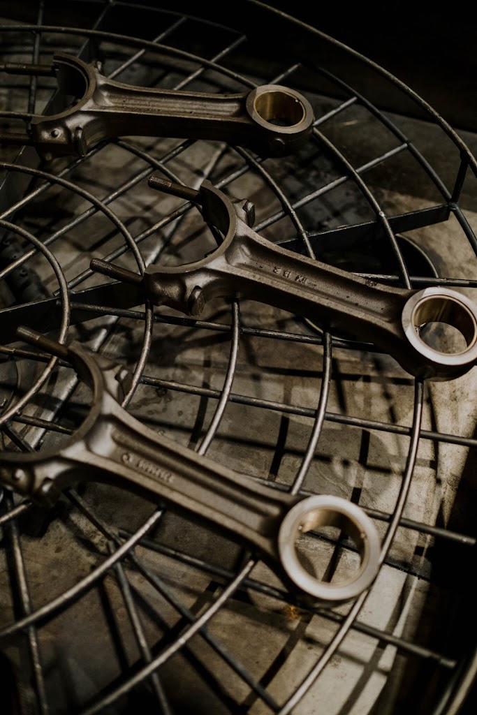 Autoverse – Heavy Equipment Spare Parts Supplier in Dubai