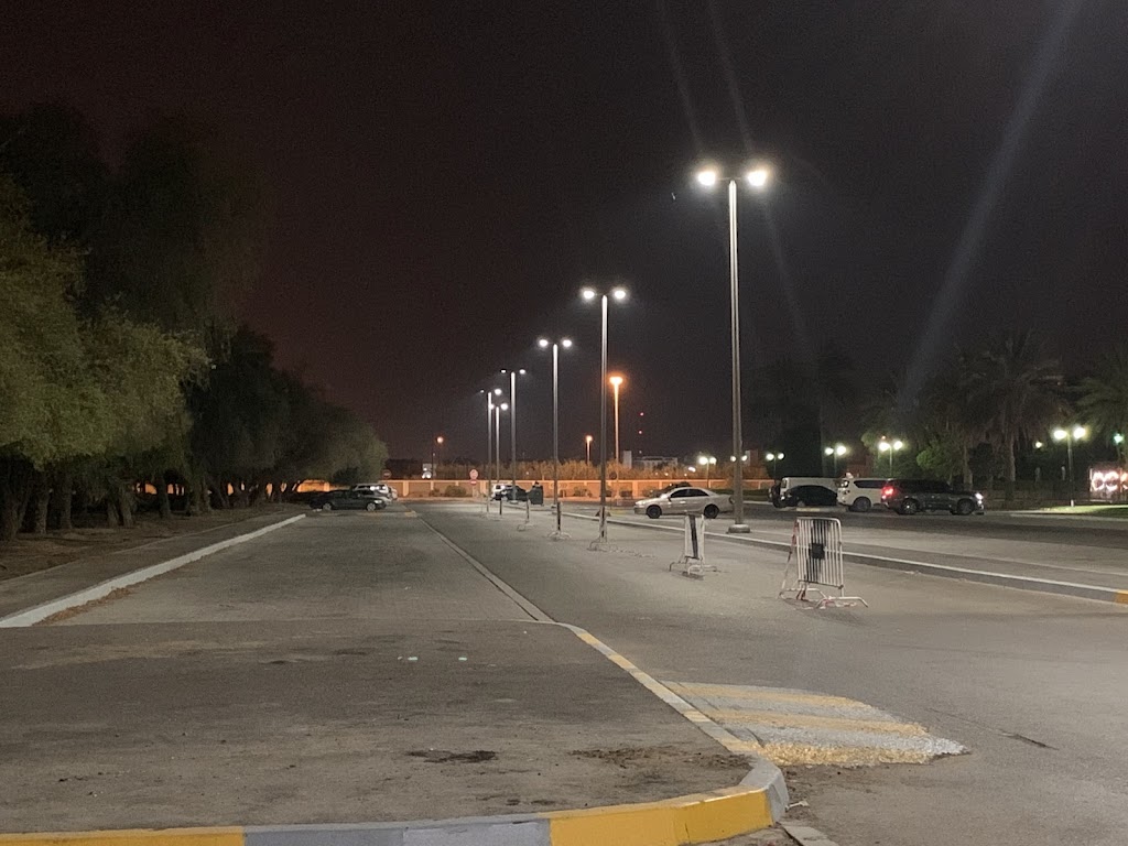 Car parking @ Baniyas Park