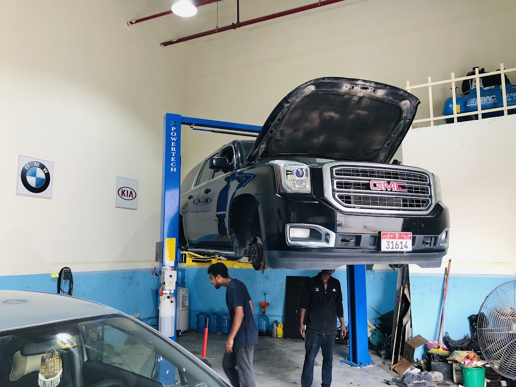 Taj malabar auto repair workshop