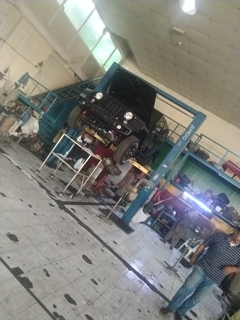 Luxury Auto used spare parts uae L.L.C