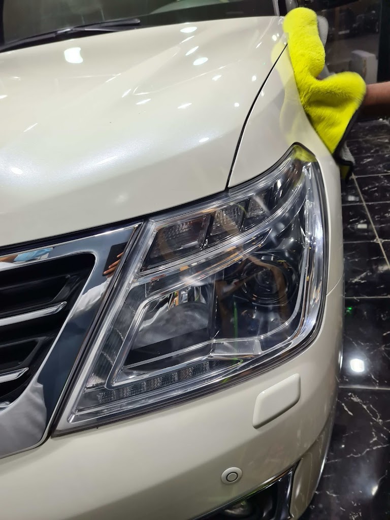 AQUA RUSH Car Polishing And Accessories