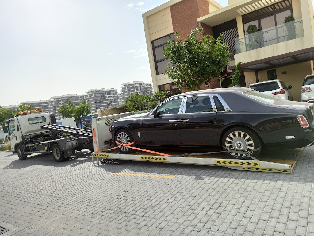 Car Towing & Recovery Service