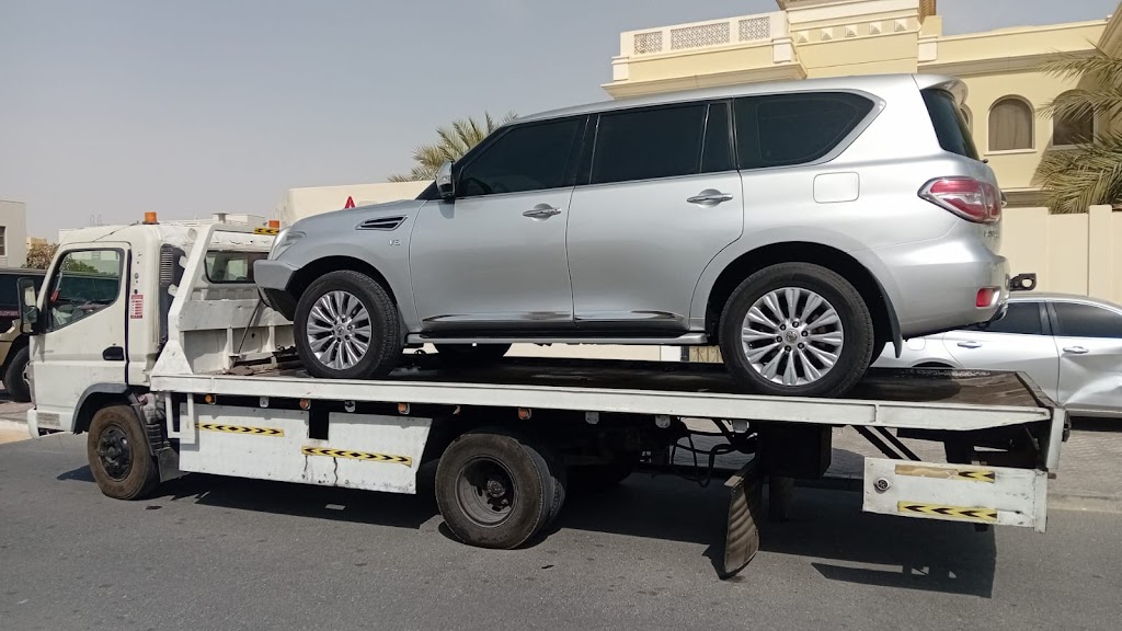 Easy car recovery dubai