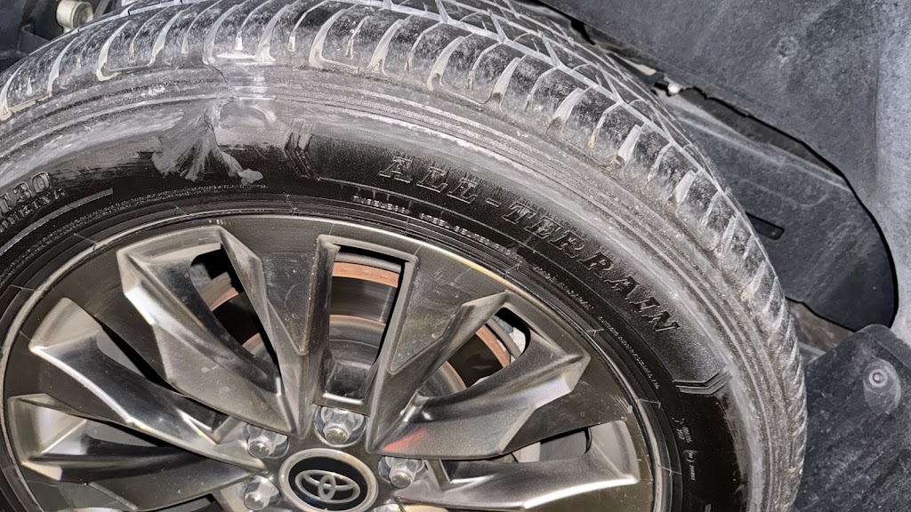 Flat Tyre Service | 24/7 Tyre Fixer Dubai